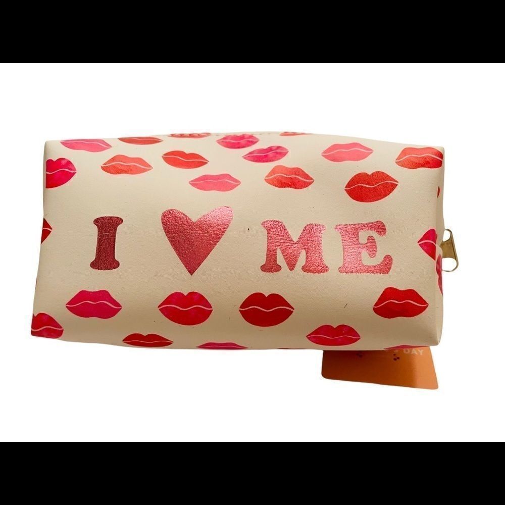 ‎❤️NEW❤️ VALENTINE GIFT SET - Picture 3 of 7